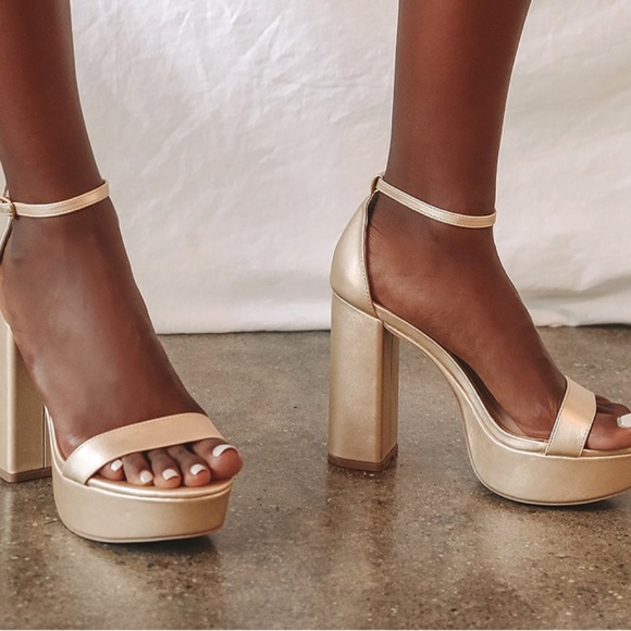 Arrabella Gold Platform Ankle Strap Heels - Picture 1 of 1